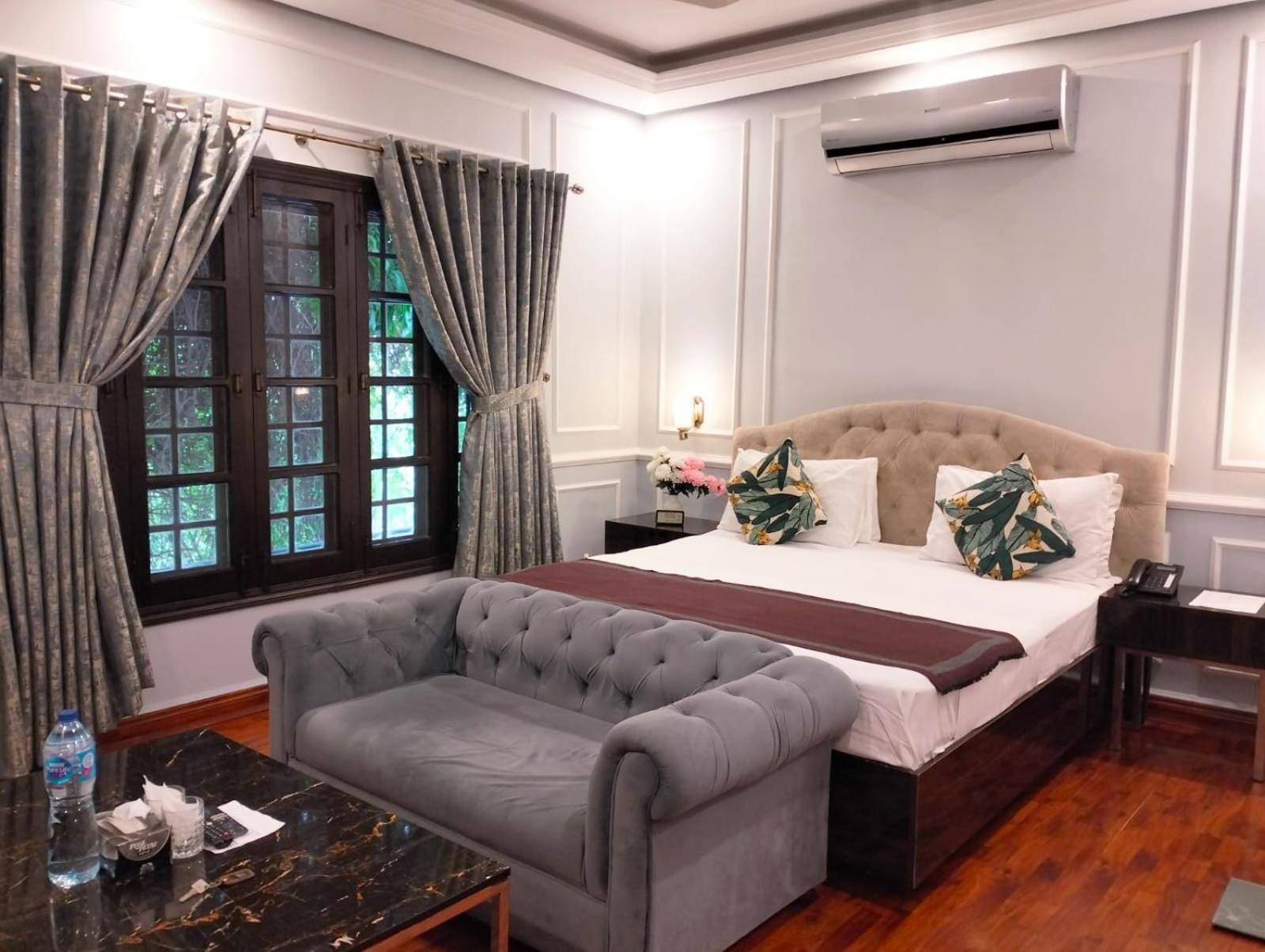 Riviera Courtyard Guest House Исламабад Екстериор снимка
