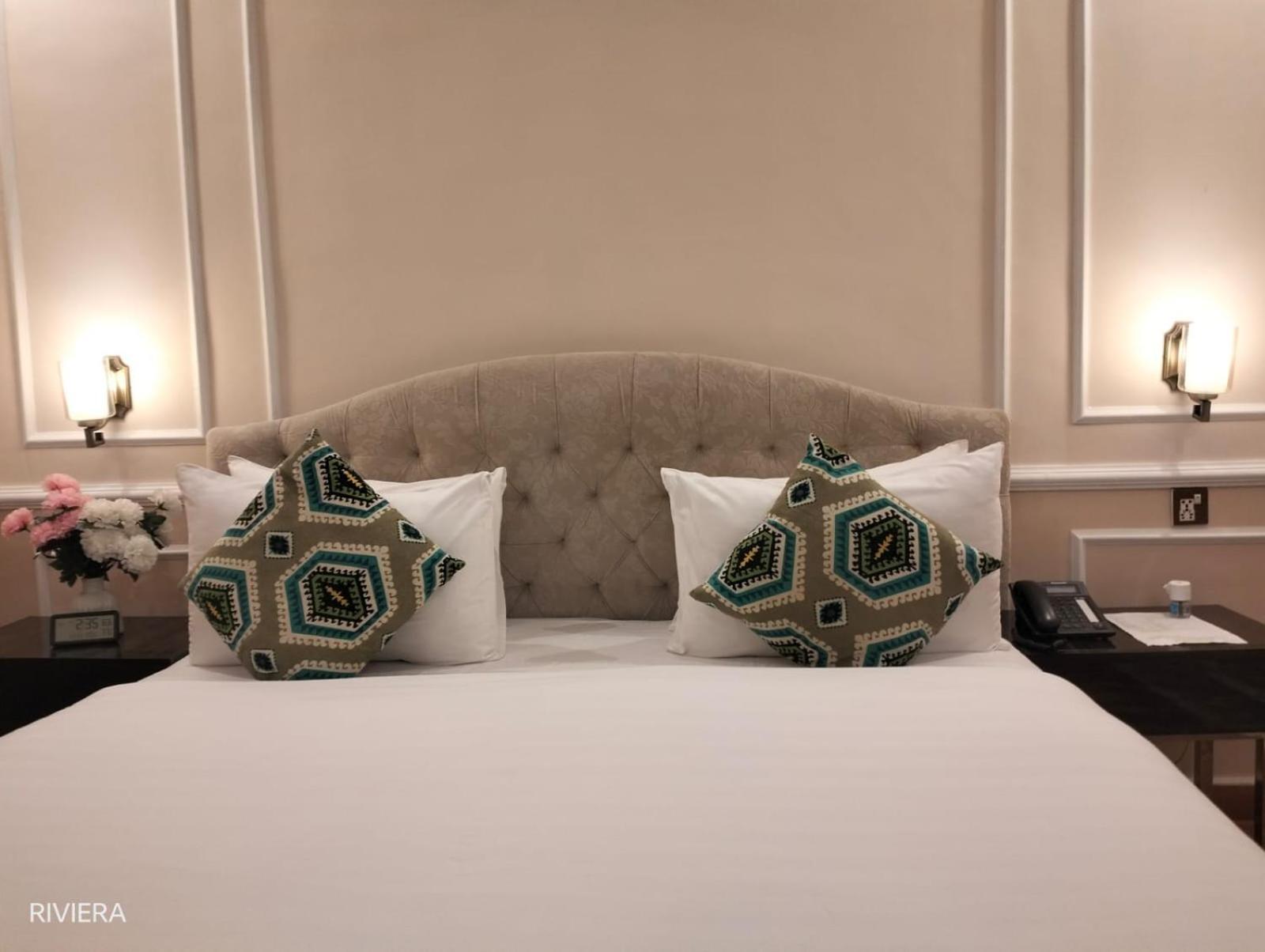 Riviera Courtyard Guest House Исламабад Екстериор снимка