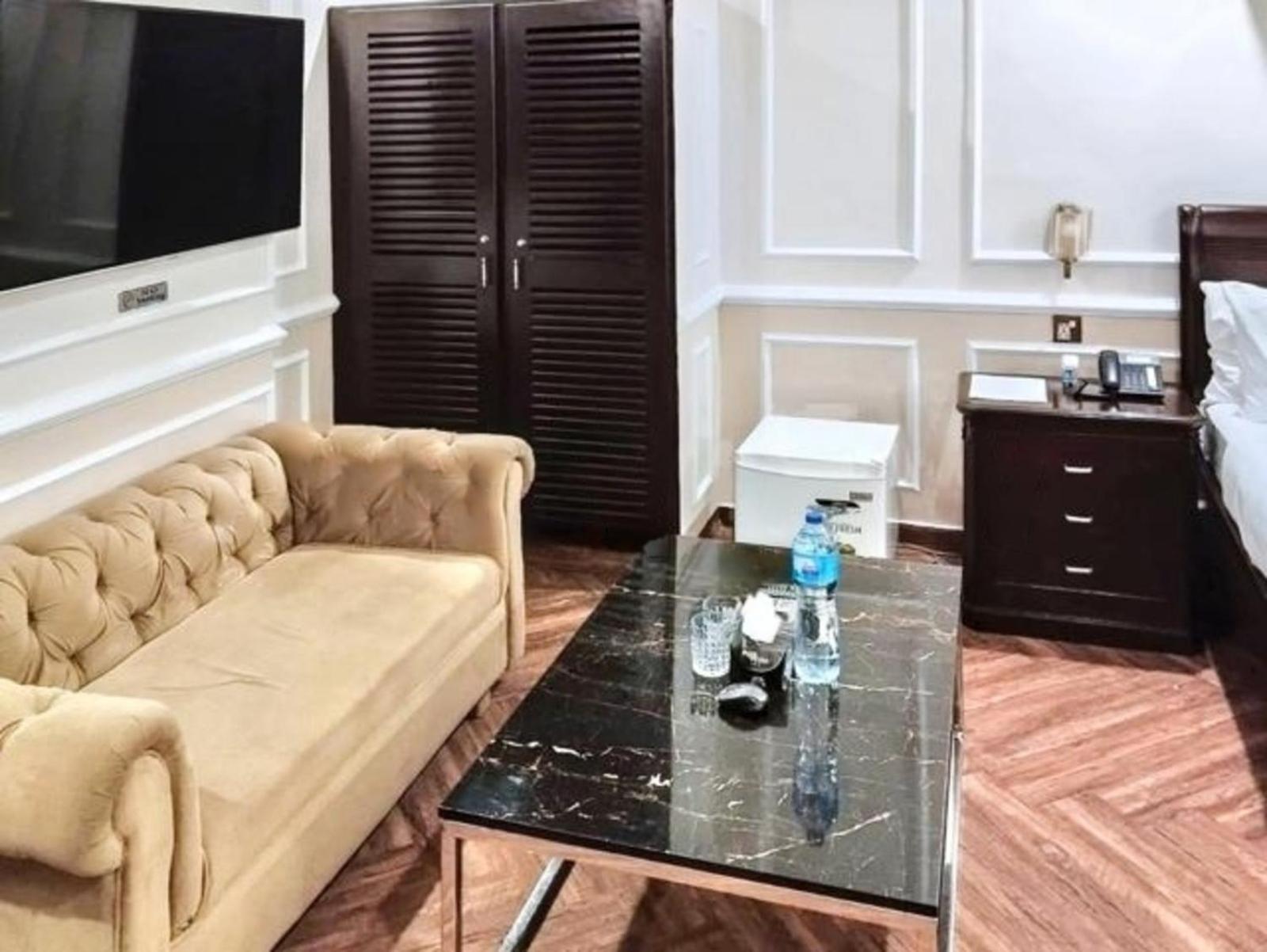 Riviera Courtyard Guest House Исламабад Екстериор снимка